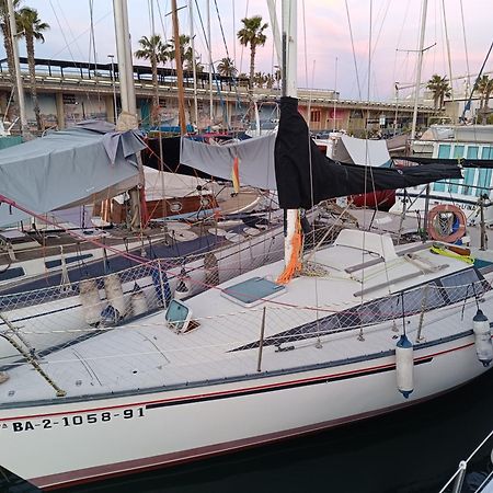 Hotel Experience On A Sailboat To Sleep Sant Adrià de Besòs Exterior foto